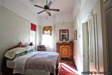 Maison De Macarty 3*