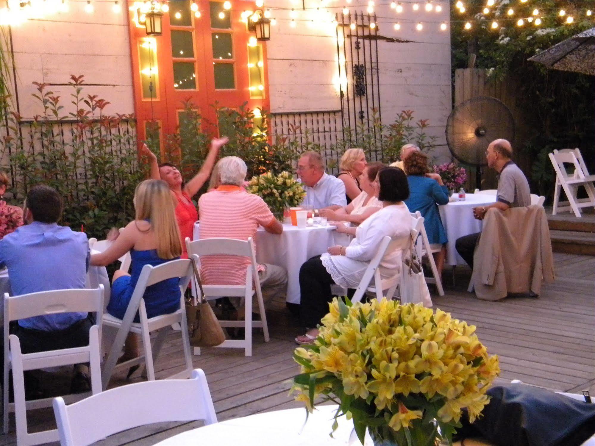 Maison De Macarty Bed & Breakfast 3*